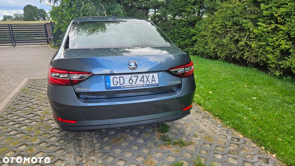 Skoda Superb 1.8 TSI Ambition DSG - 6