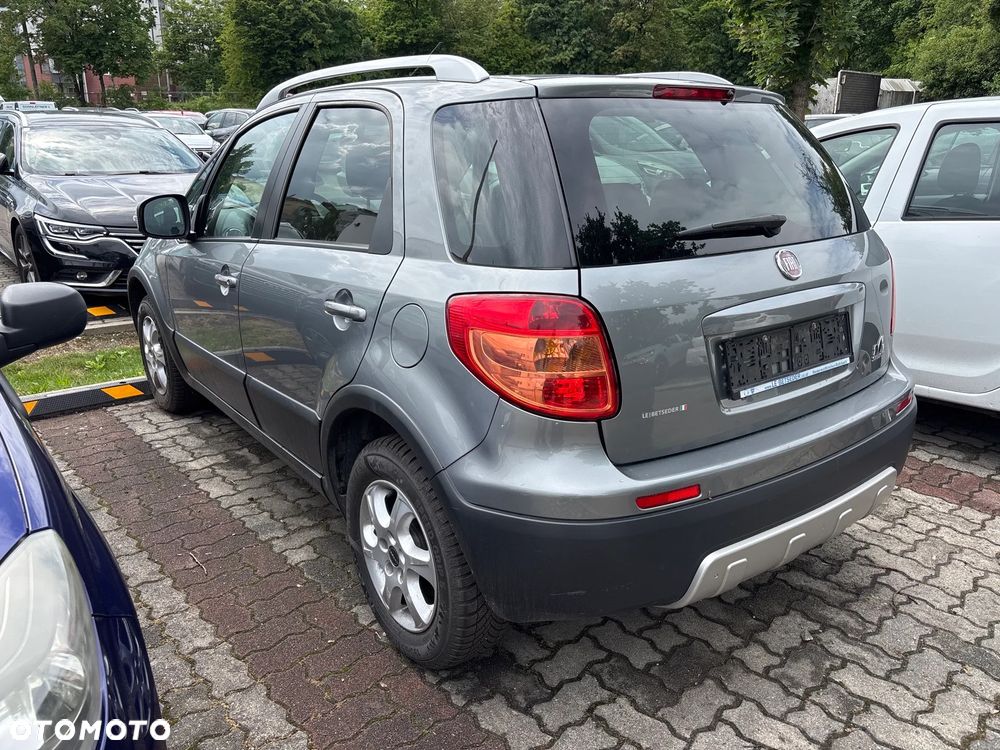 Fiat Sedici 1.6 16V 4x4 Emotion - 2