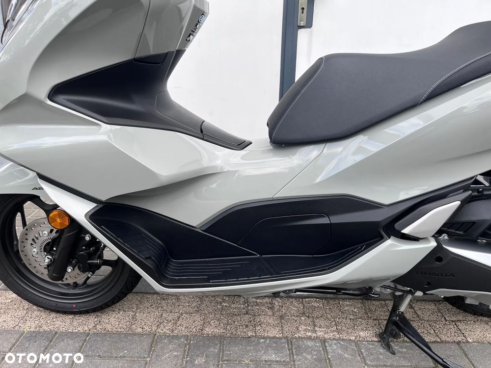 Honda PCX - 10