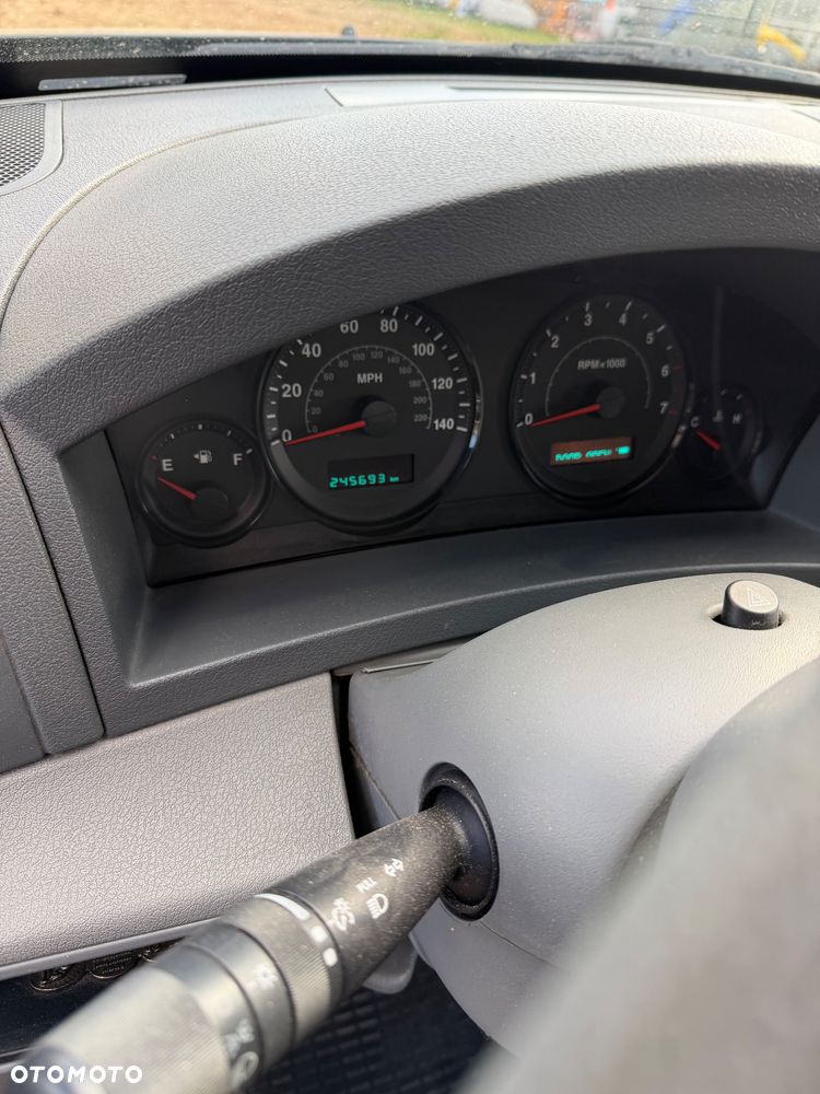 Jeep Grand Cherokee 3.7 4x4 Laredo - 13