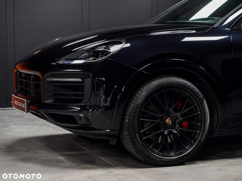 Porsche Cayenne - 9