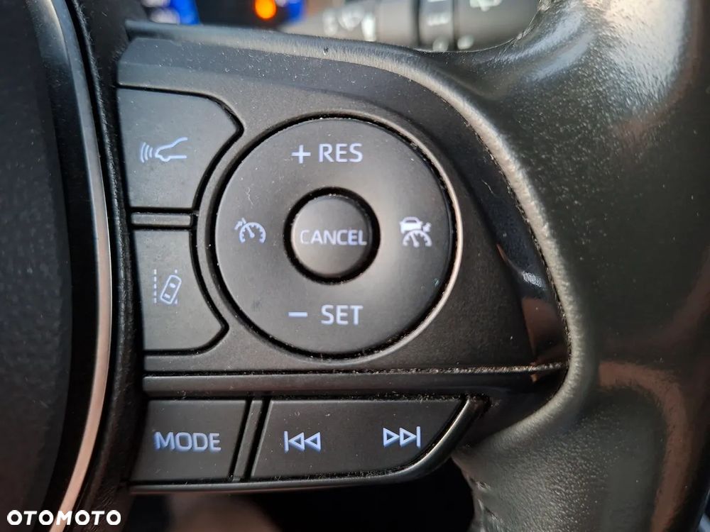 Suzuki Swace 1.8 Hybrid Premium Plus CVT - 17