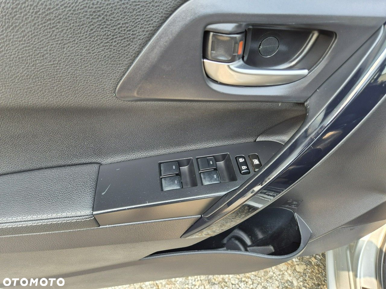 Toyota Auris - 16