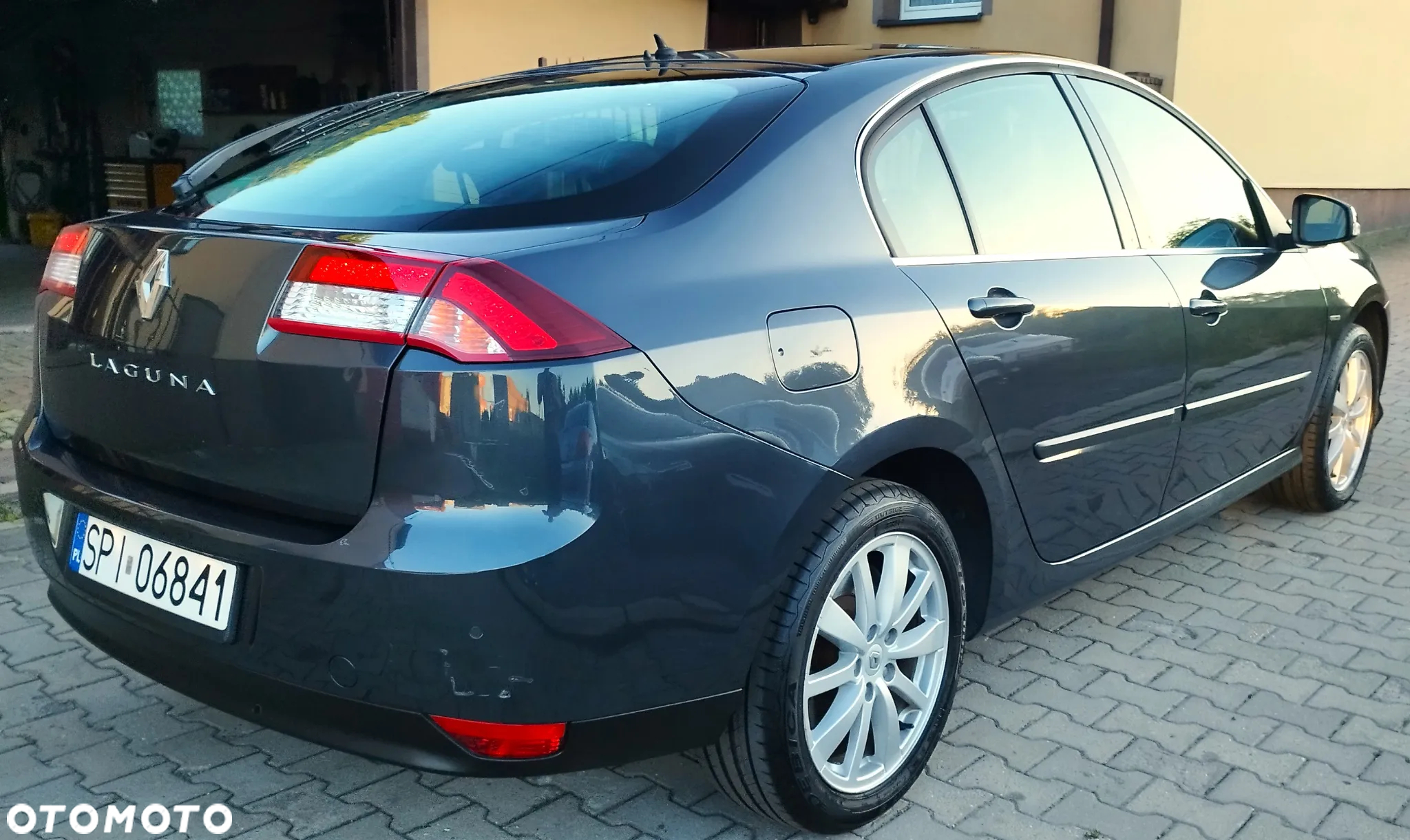 Renault Laguna 2.0 Bose Edition - 16