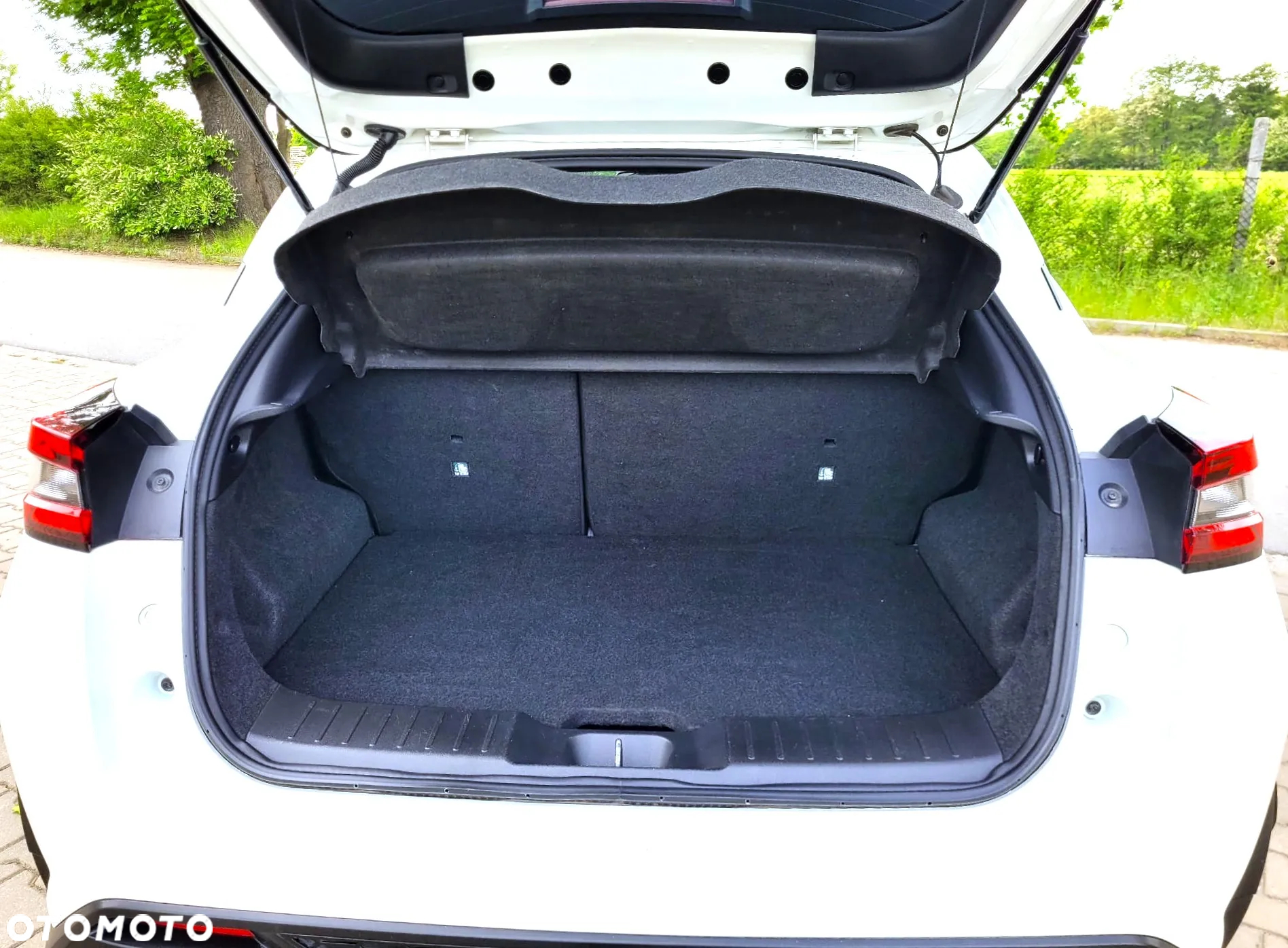 Nissan Juke 1.0 DIG-T N-Connecta - 38