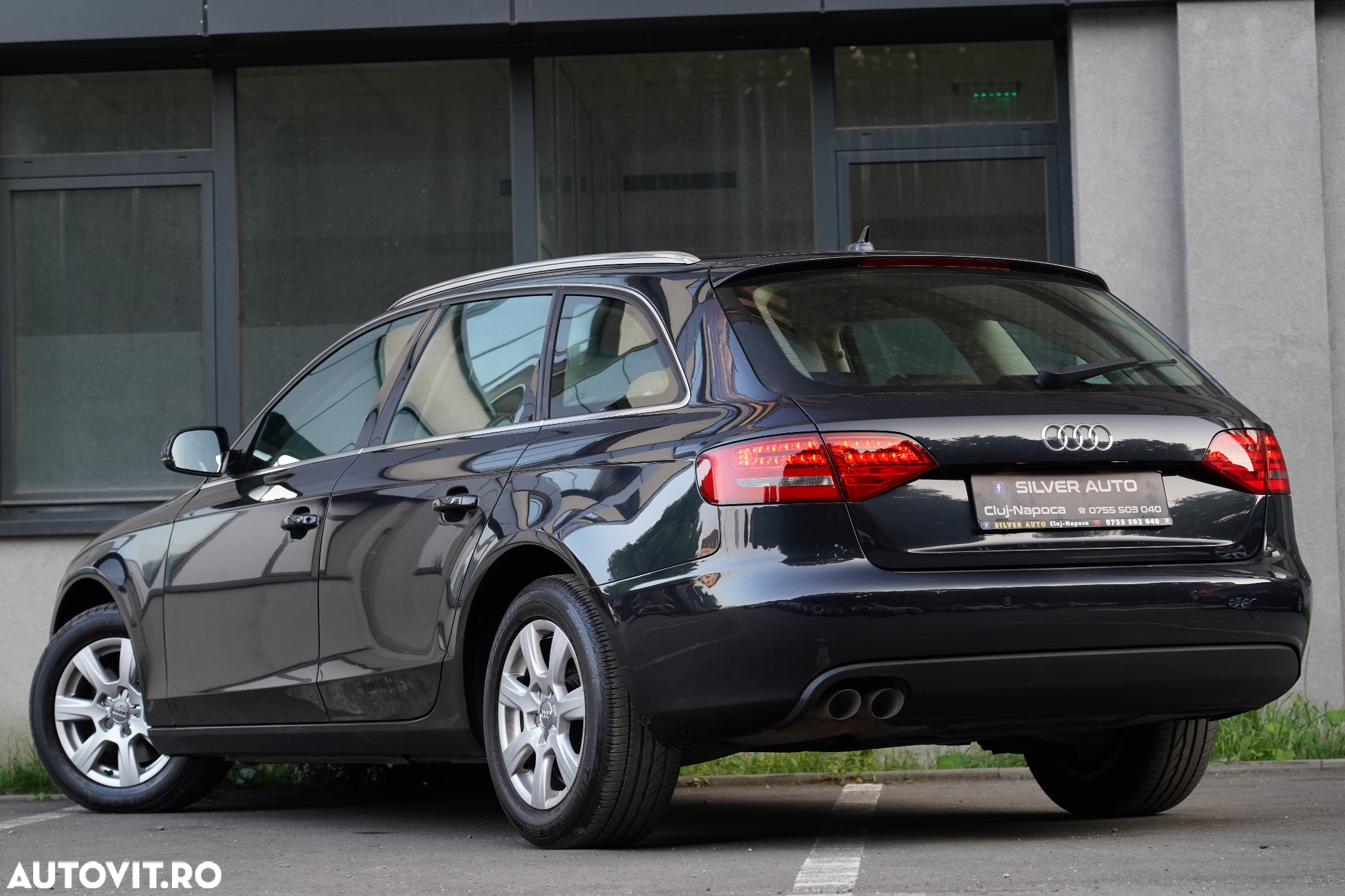 Audi A4 2.0 TDI Avant - 10