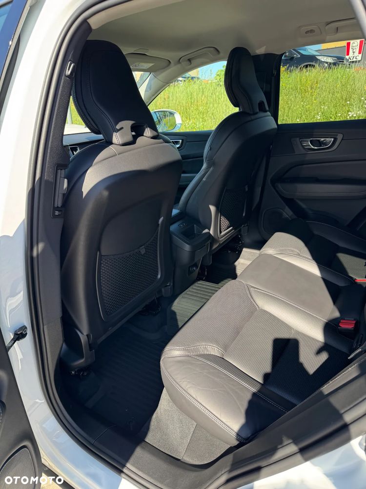 Volvo XC 60 B5 D AWD Inscription - 15