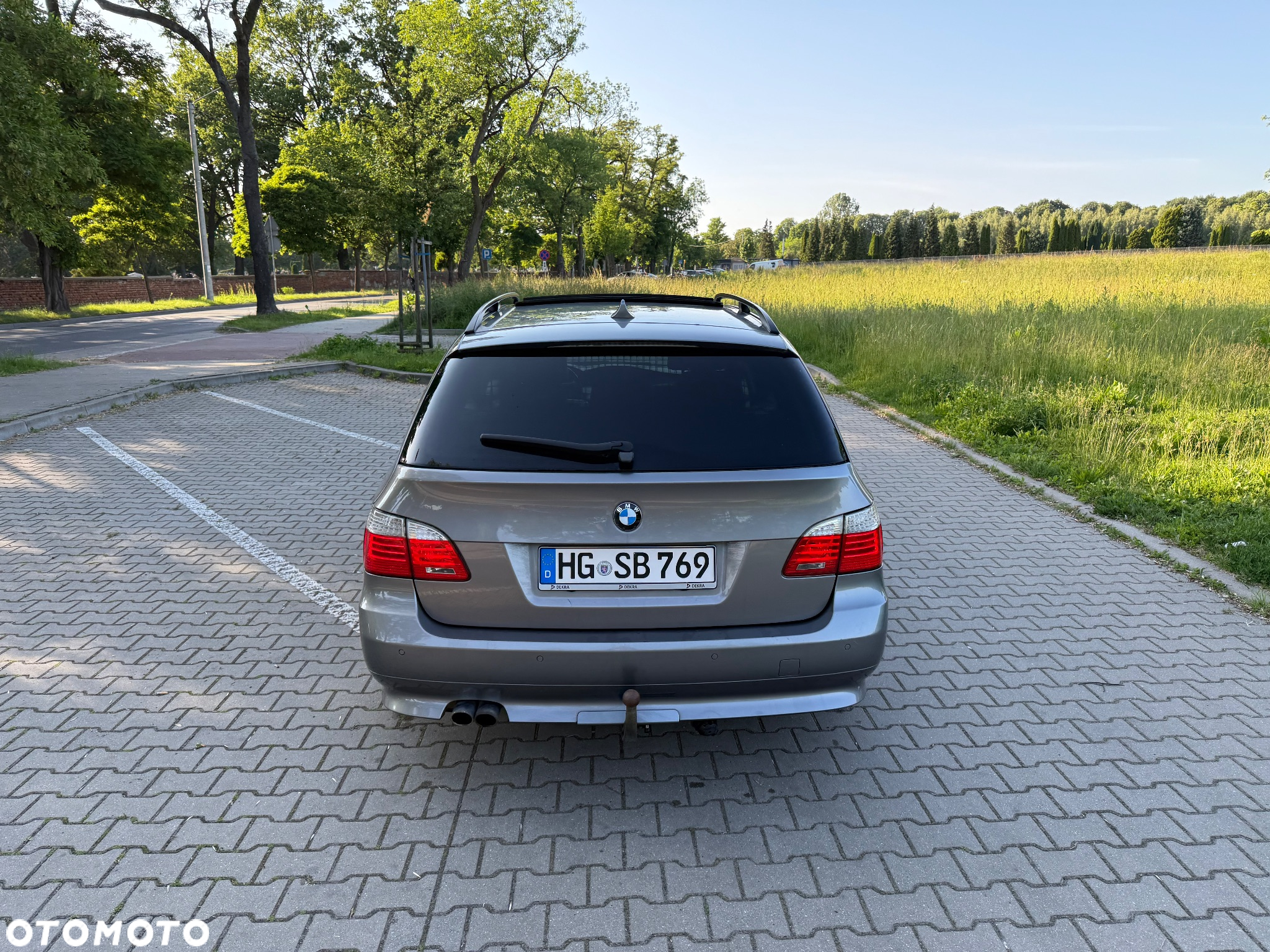 BMW Seria 5 525xd Touring - 11