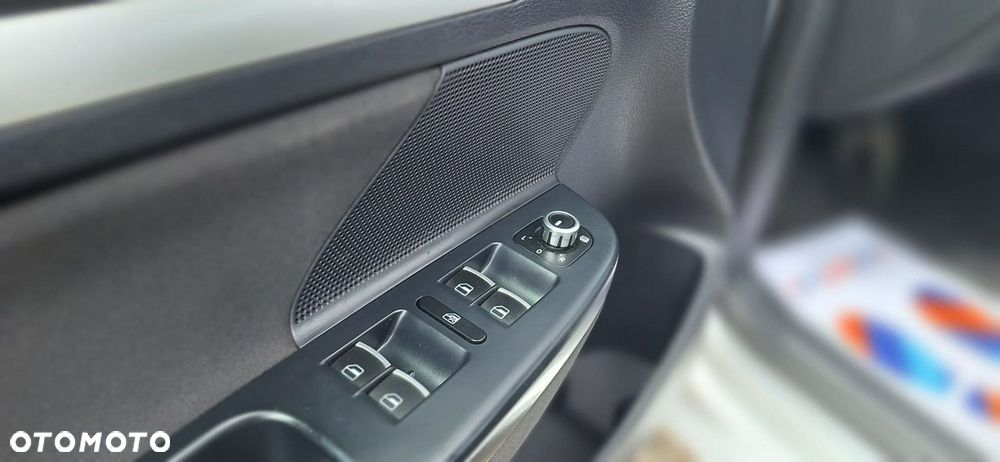 Volkswagen Golf - 14