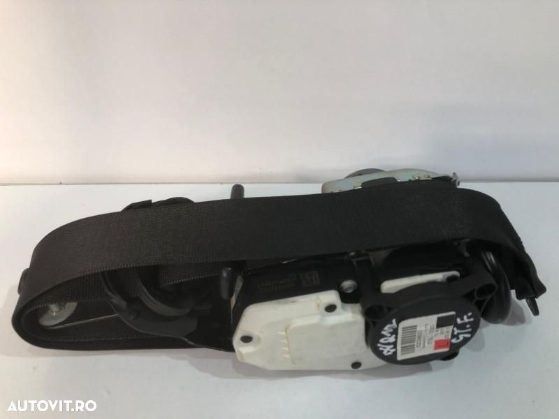 Centura de siguranta stanga fata a2128608585 Mercedes-Benz E-Class W2 - 1