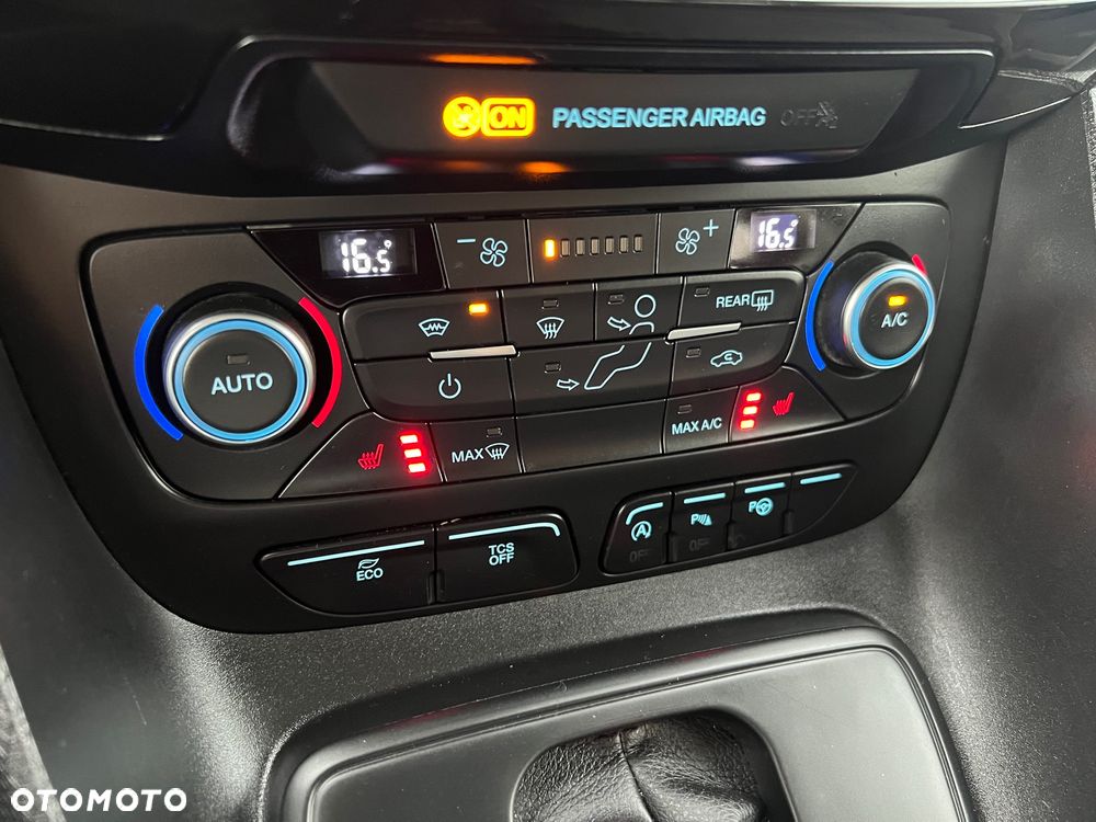 Ford Tourneo Connect Grand - 15