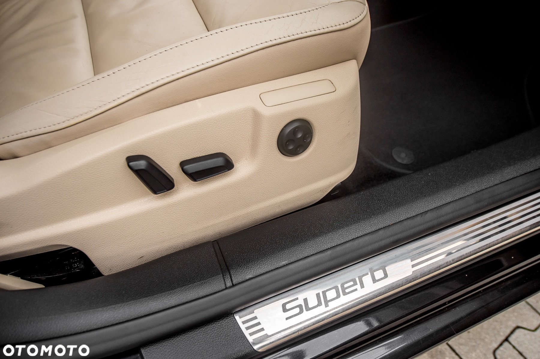 Skoda Superb Combi 2.0 TDI 4x4 Exclusive - 32