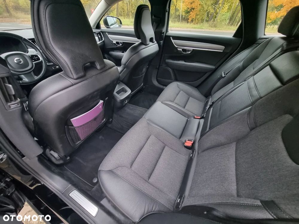 Volvo V90 D4 Geartronic Momentum Pro - 34