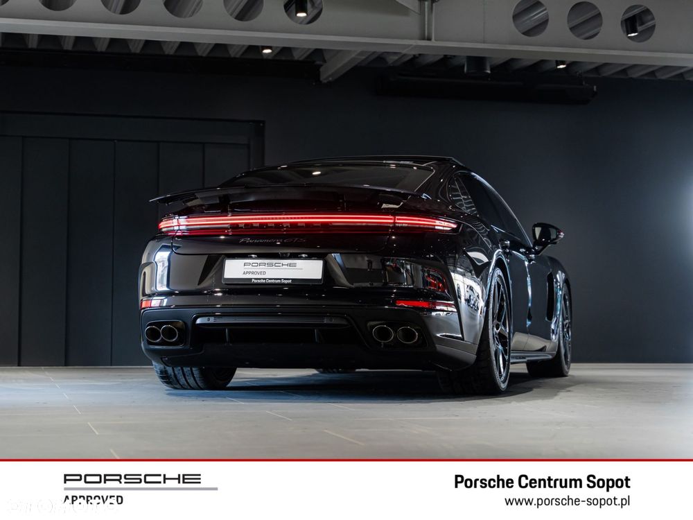 Porsche Panamera GTS - 12