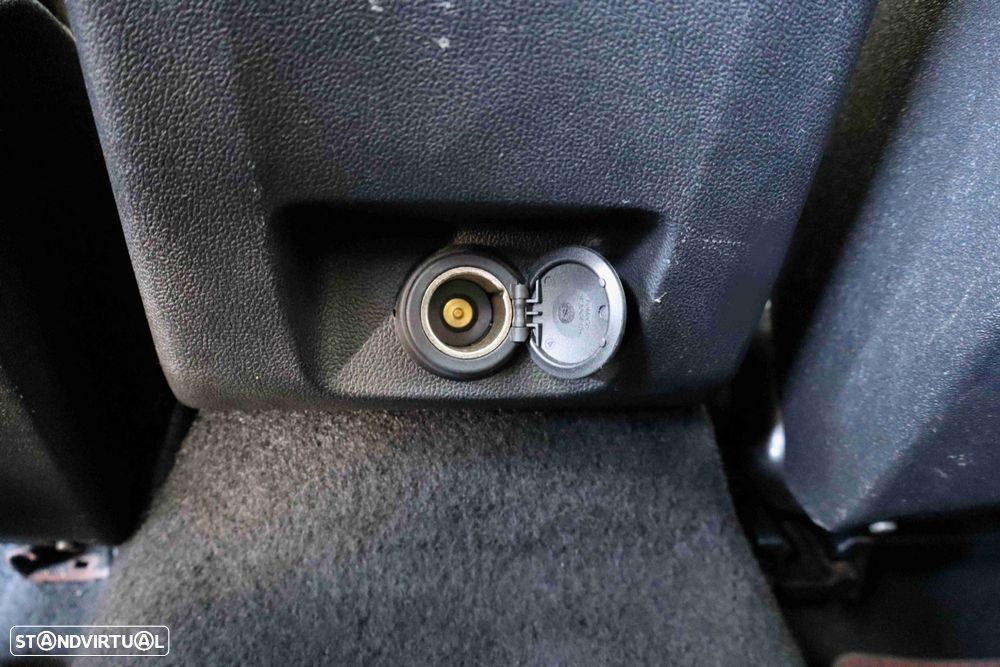 Ford Focus SW 1.0 EcoBoost MHEV ST-Line - 17