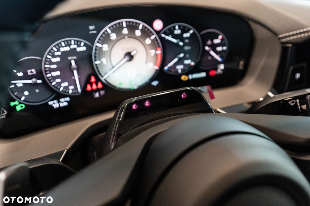 Porsche Panamera 4S E-Hybrid PHEV - 20