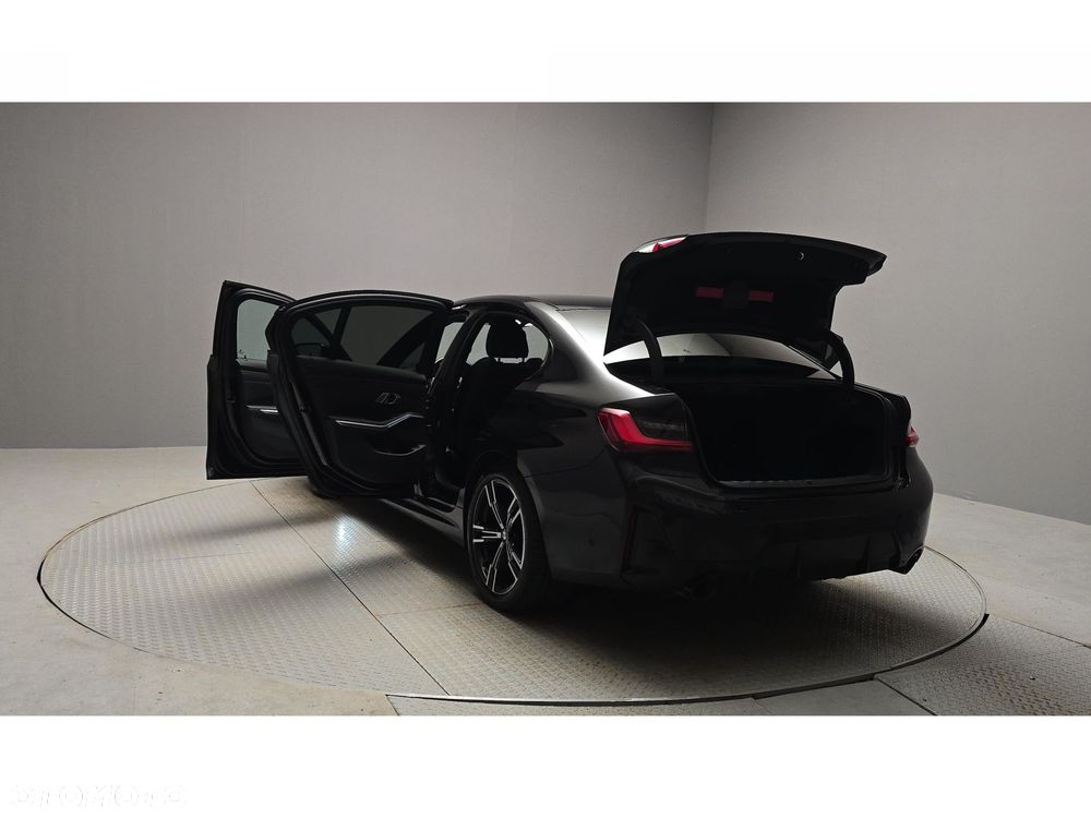 BMW Seria 3 320d xDrive mHEV M Sport - 15
