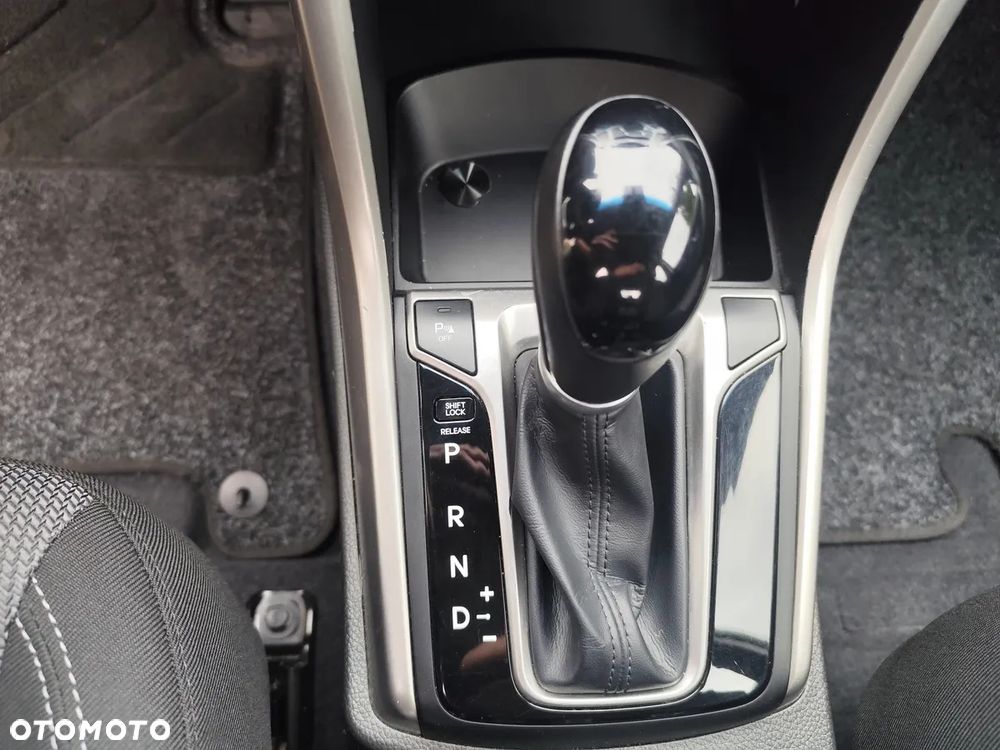 Hyundai i30 1.6 CRDi Automatik Trend - 15