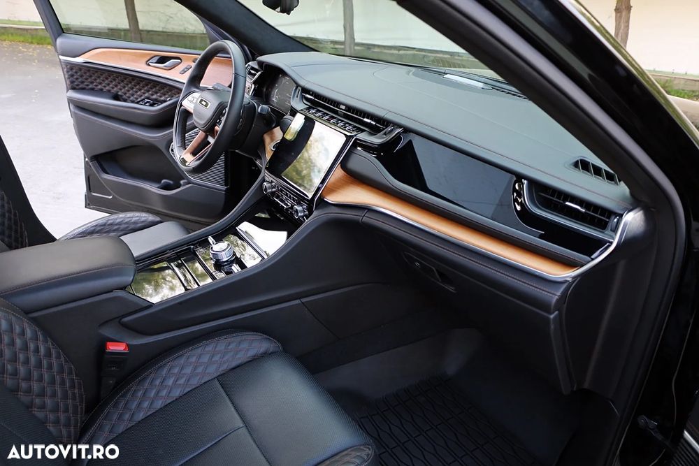 Jeep Grand Cherokee - 9