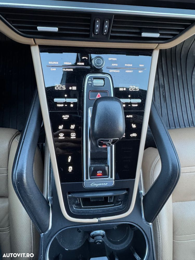 Porsche Cayenne Turbo Tiptronic S - 12