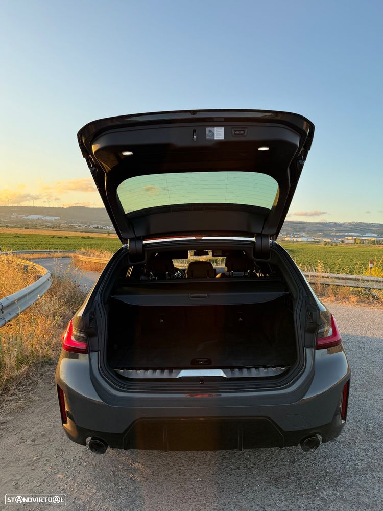 BMW 330 e Pack Desportivo M Pro Auto - 13