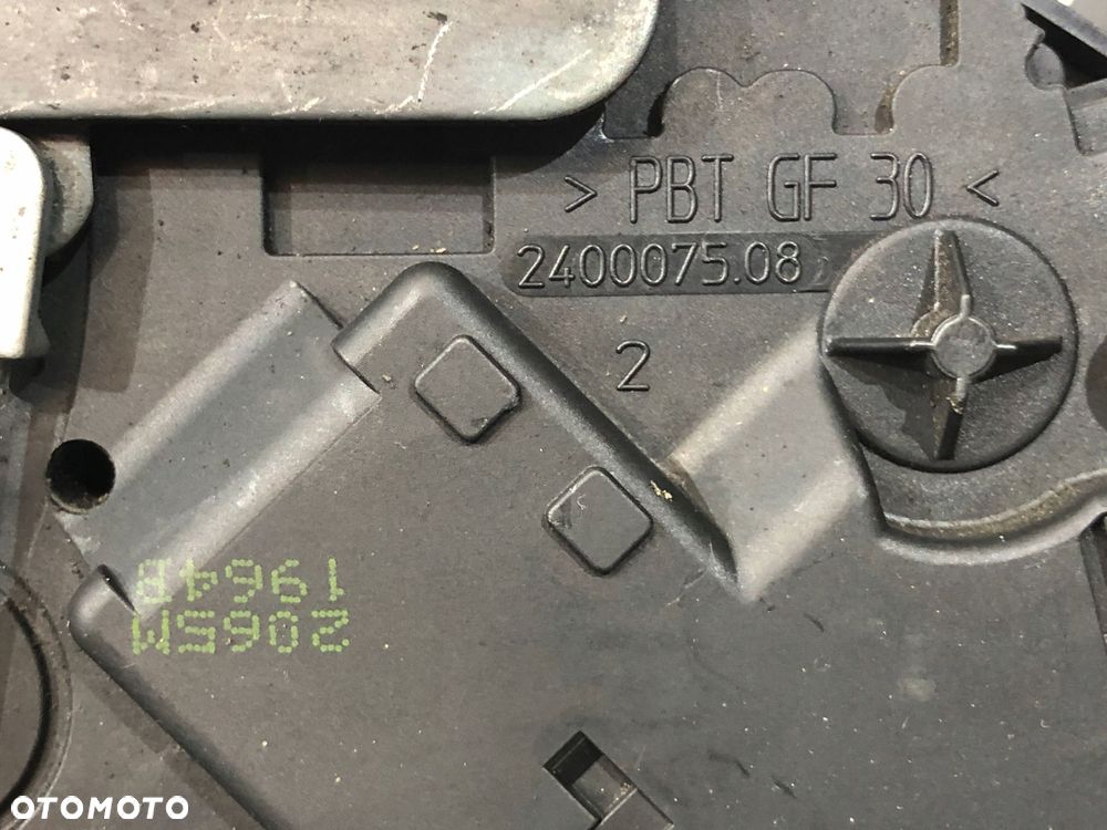 volvo v50 zamek drzwi pasażera prawy przód przedni - 6
