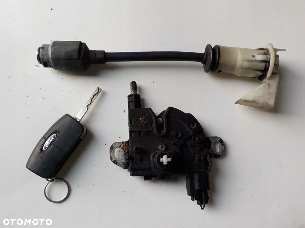 FORD FOCUS II MK2 LIFT C-MAX MK1 ZAMEK MASKI KLUCZYK CIĘGNO WKŁADKA 27CM - 1