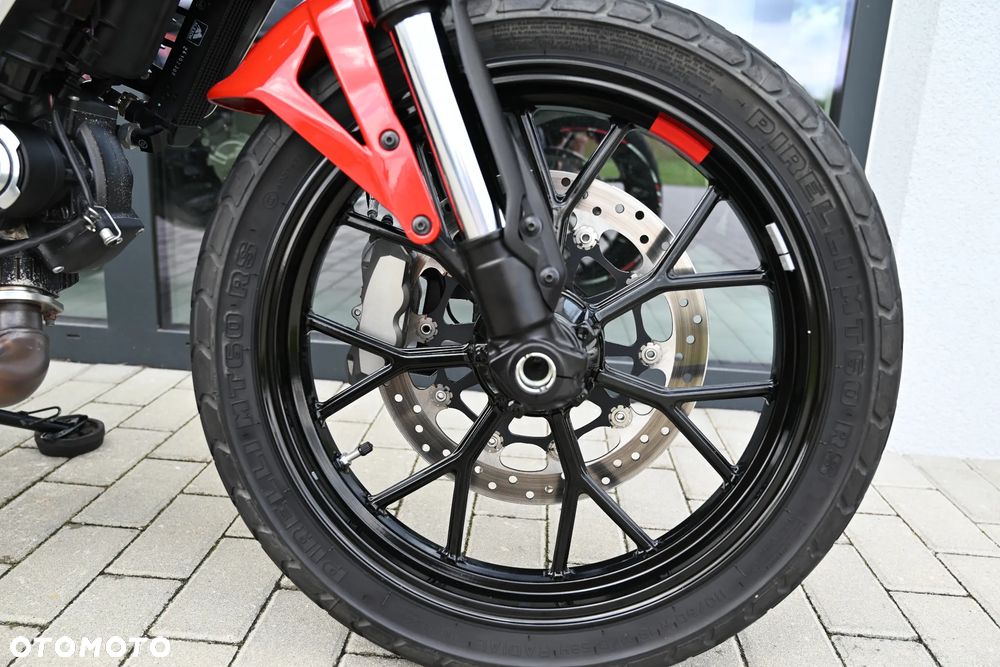 Ducati Scrambler - 16