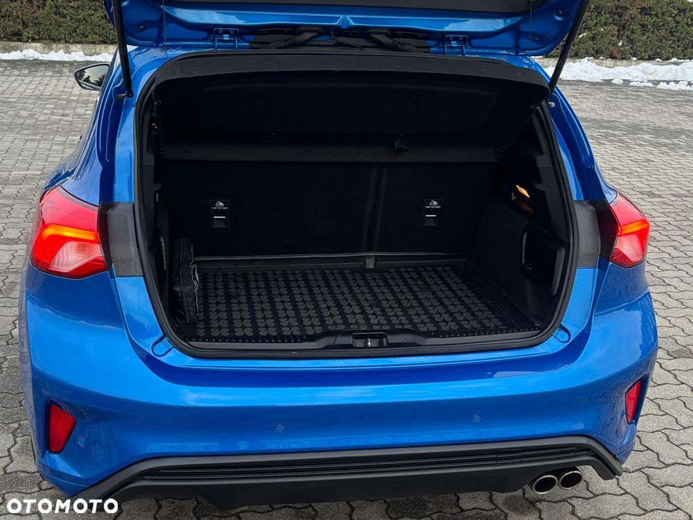Ford Focus 1.0 EcoBoost Start-Stopp-System ST-LINE DESIGN - 31