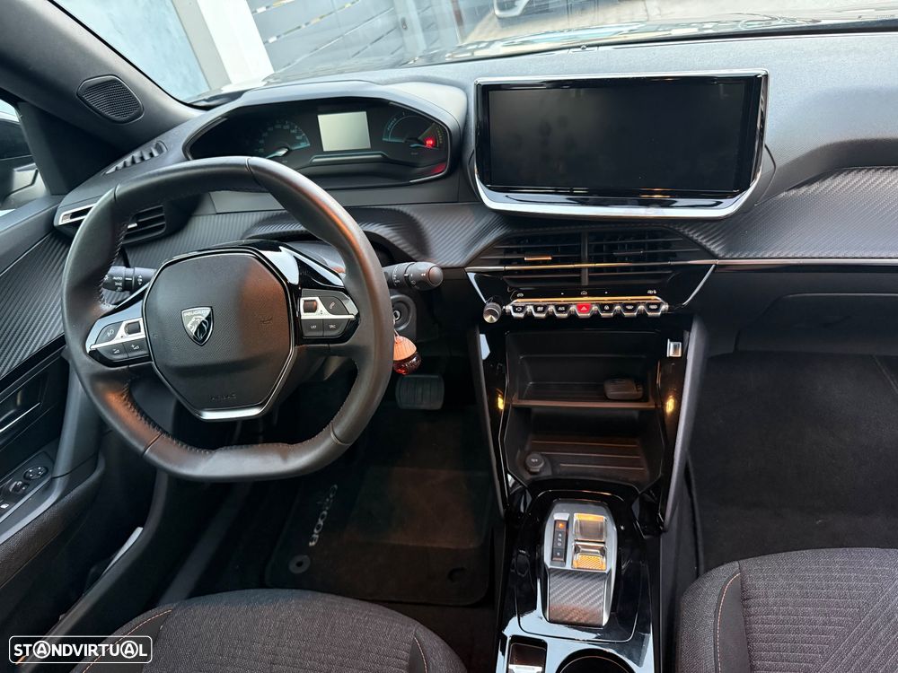 Peugeot 2008 - 6