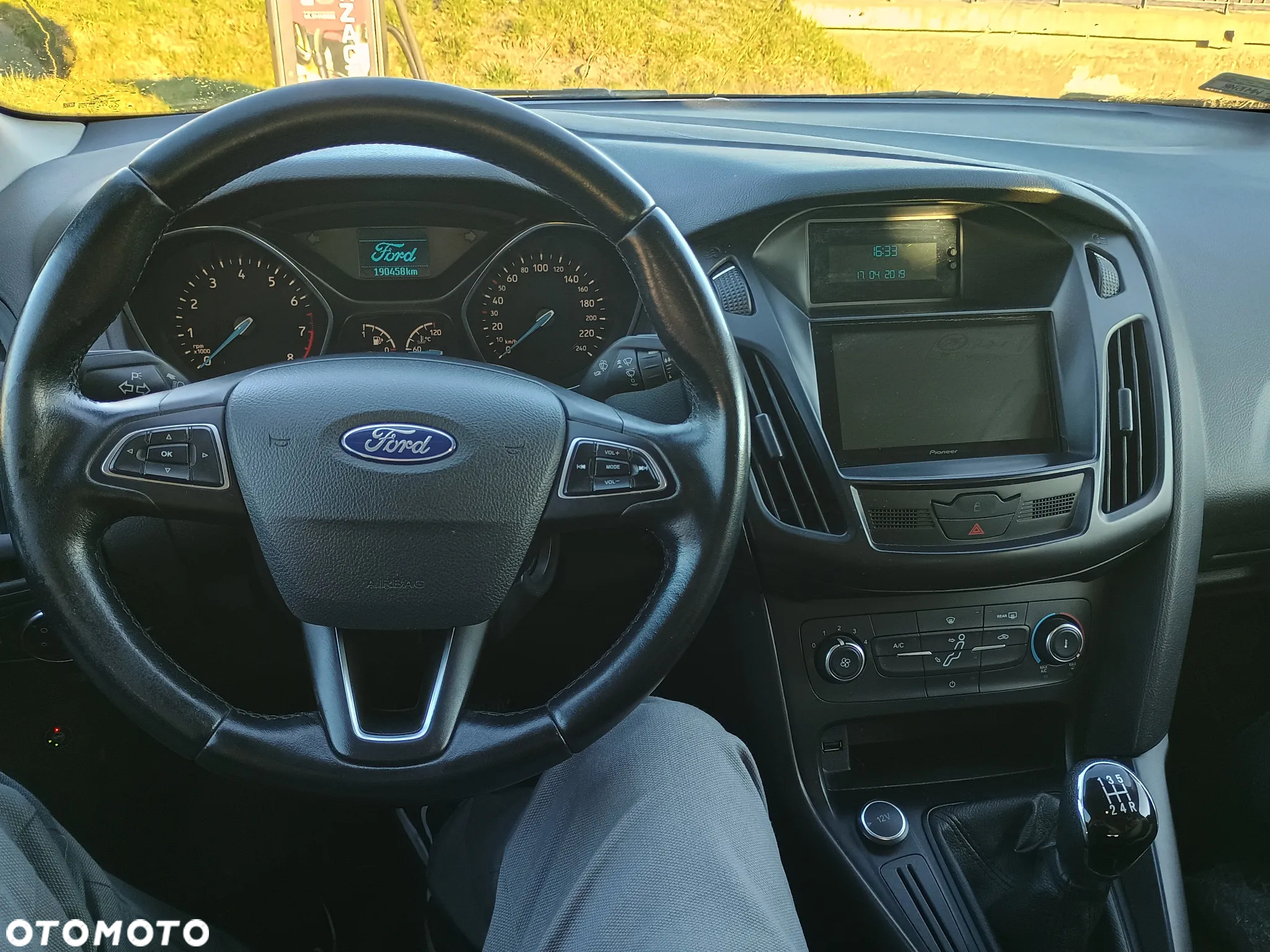 Ford Focus 1.6 Titanium - 2