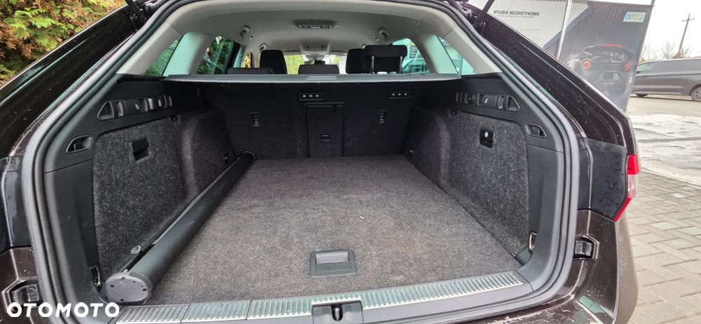 Skoda Superb Combi 1.4 TSI ACT Ambition - 34