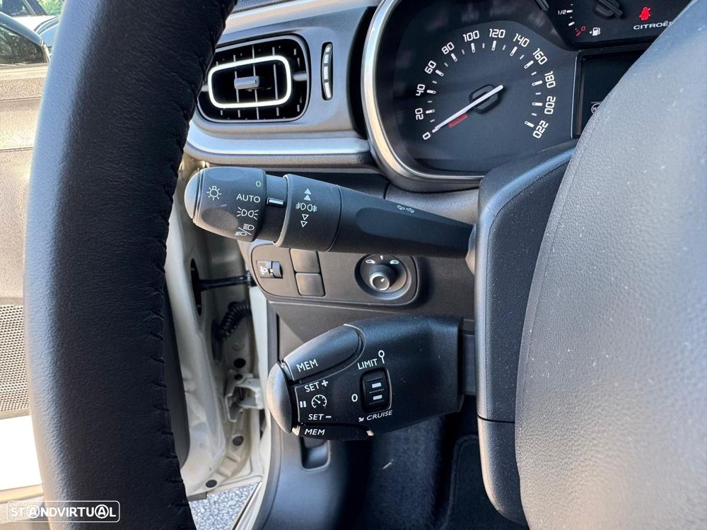 Citroën C3 1.2 PureTech Shine EAT6 - 19