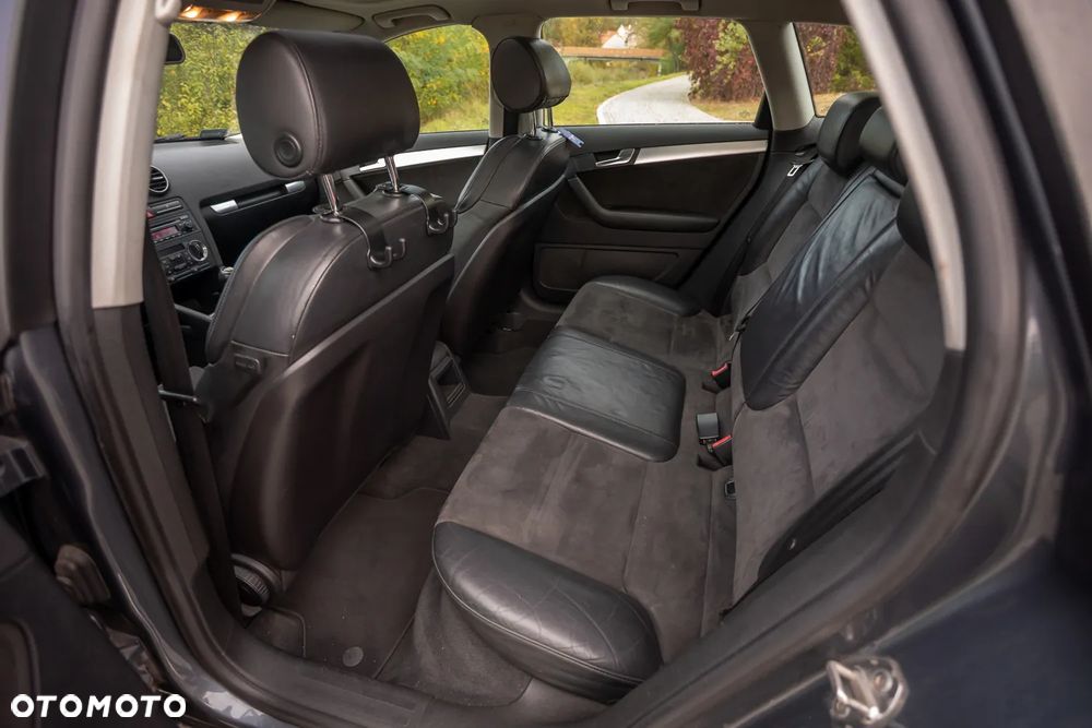 Audi A3 Sportback 1.6 FSI S line Sportpaket plus - 20