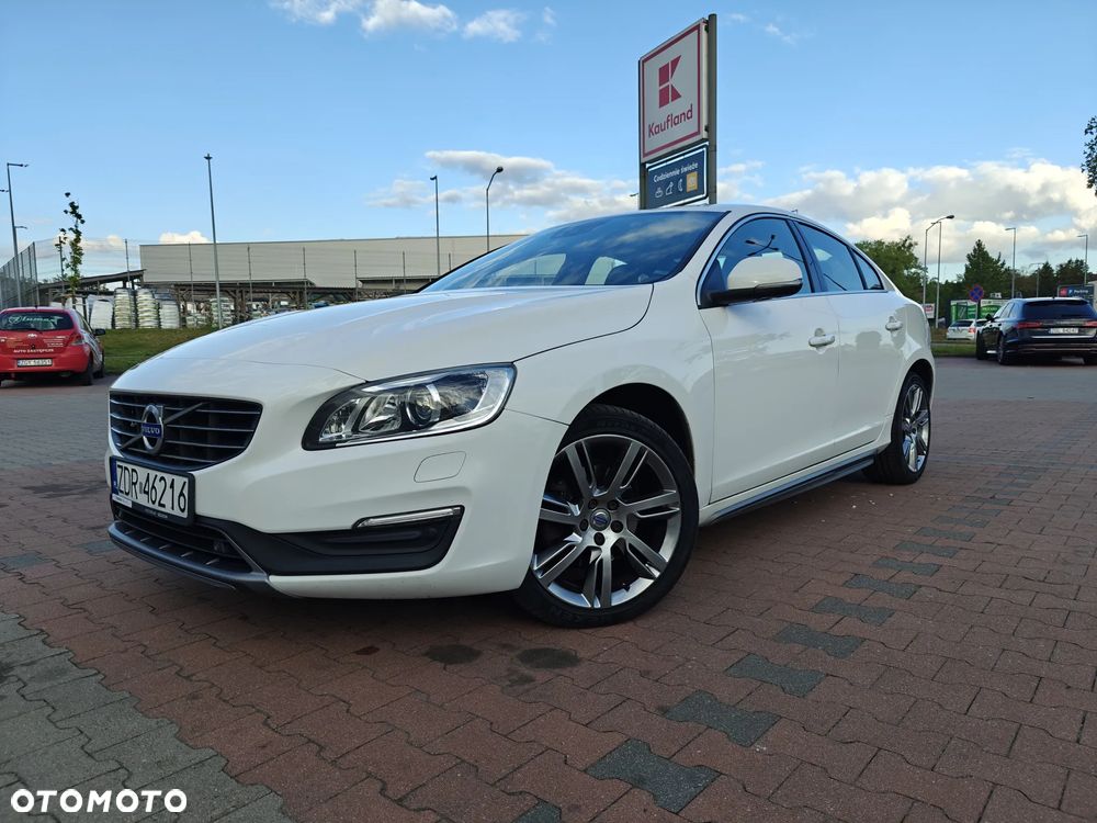 Volvo S60 D4 Drive-E Momentum - 8