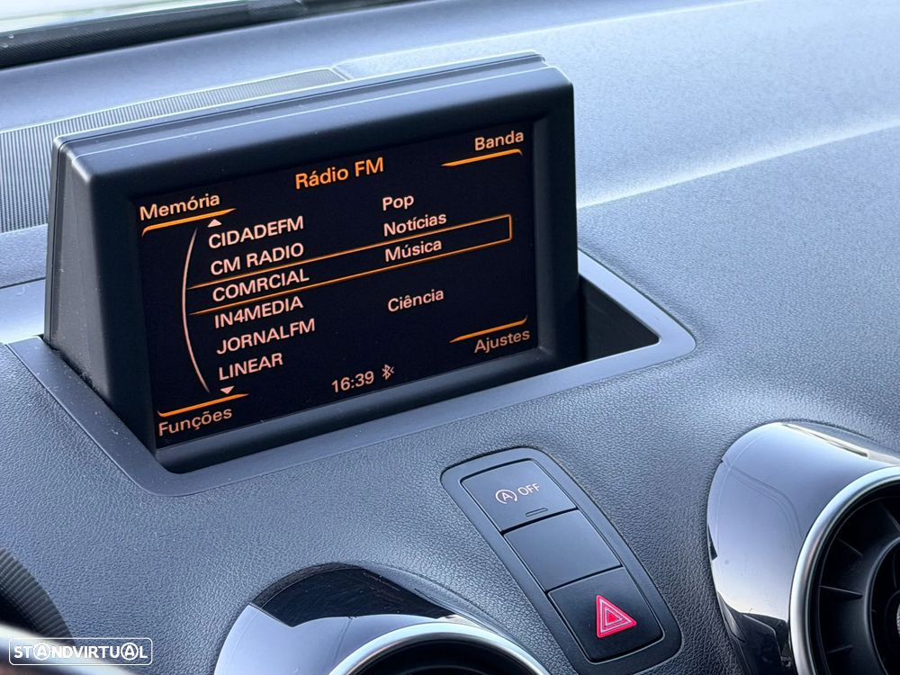 Audi A1 Sportback 1.6 TDI S line Sport Pack - 19