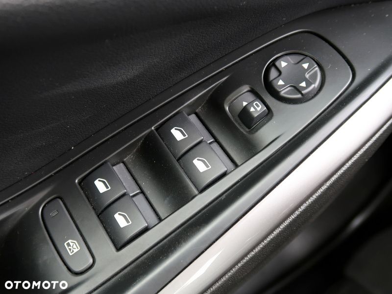 Opel Grandland 1.2 T GS S&S - 26