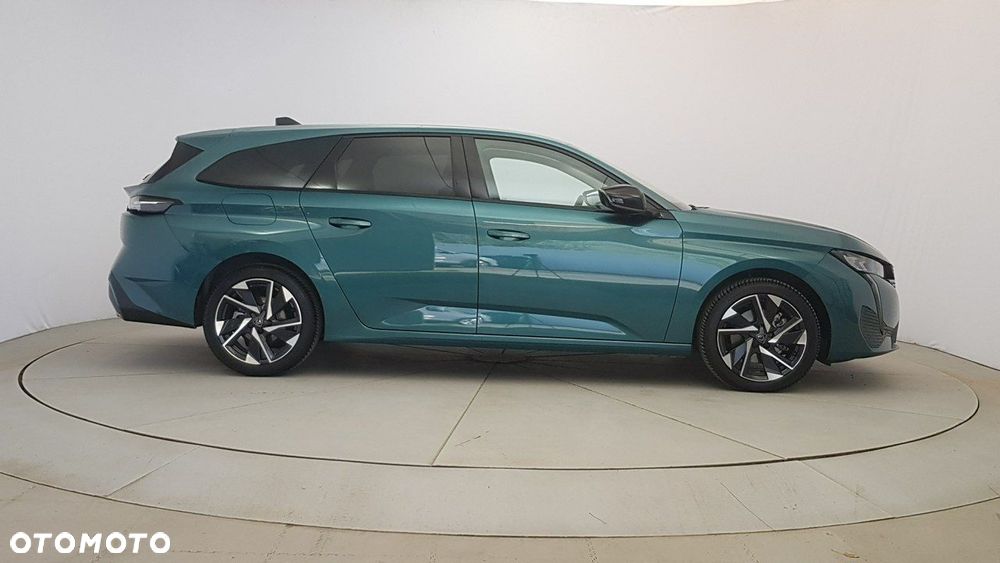 Peugeot 308 - 8