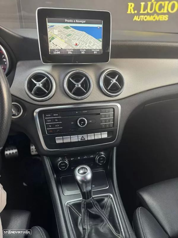 Mercedes-Benz CLA 180 - 33