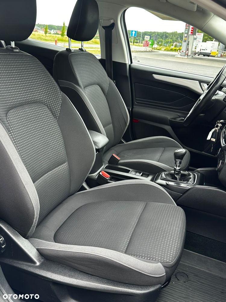 Ford Focus - 12