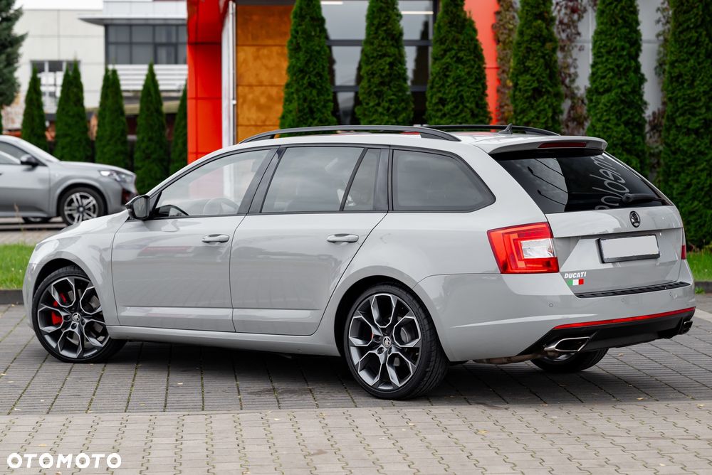 Skoda Octavia Combi 2.0 TSI (Green tec) DSG RS - 13