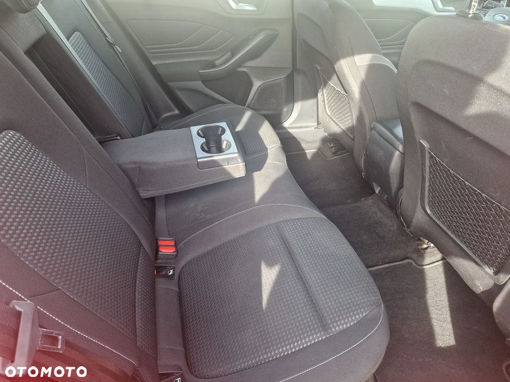 Ford Focus 1.0 EcoBoost Titanium - 19