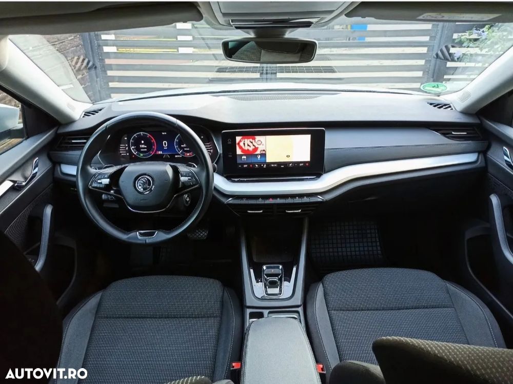 Skoda Octavia Combi 2.0 TDI DSG Selection - 36