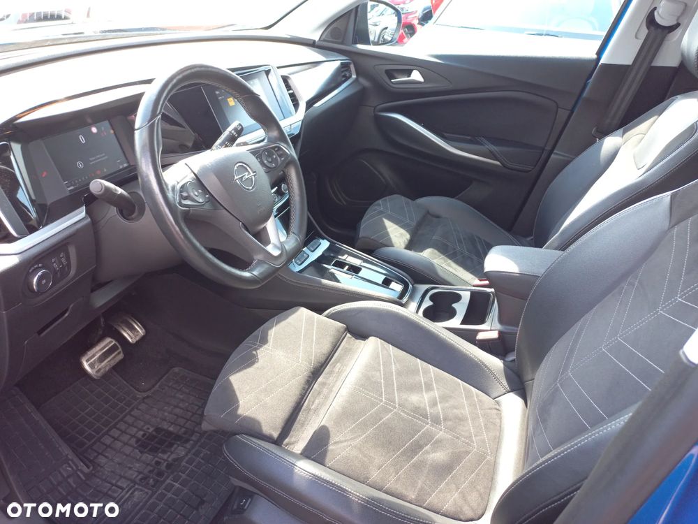 Opel Grandland 1.2 T GS S&S - 10