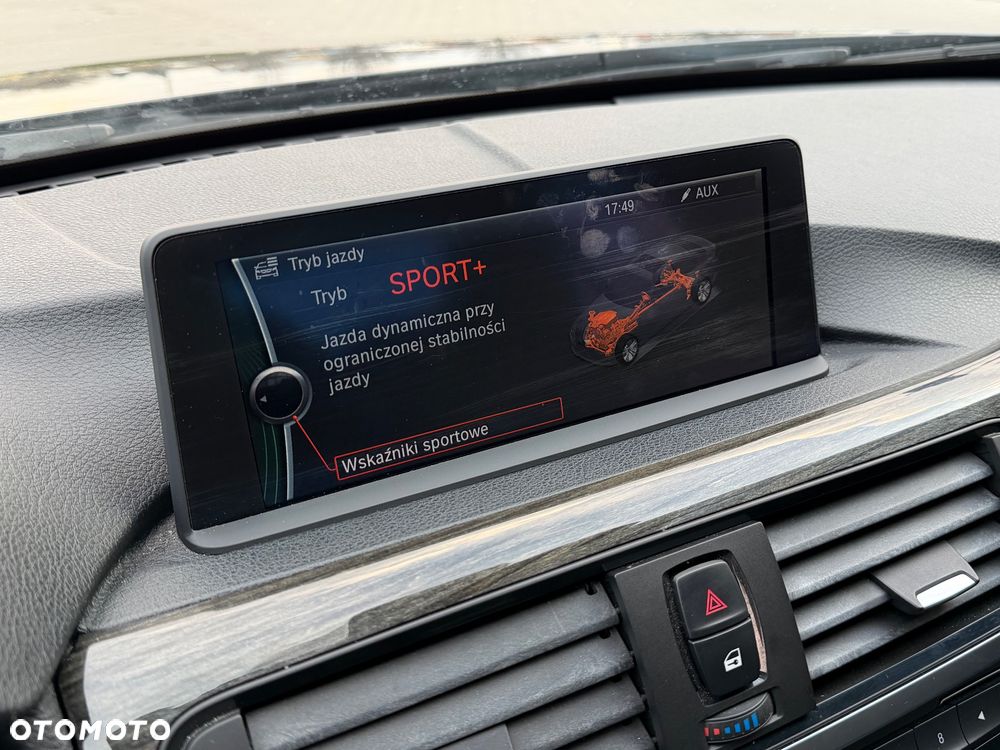 BMW Seria 3 328i Luxury Line - 30