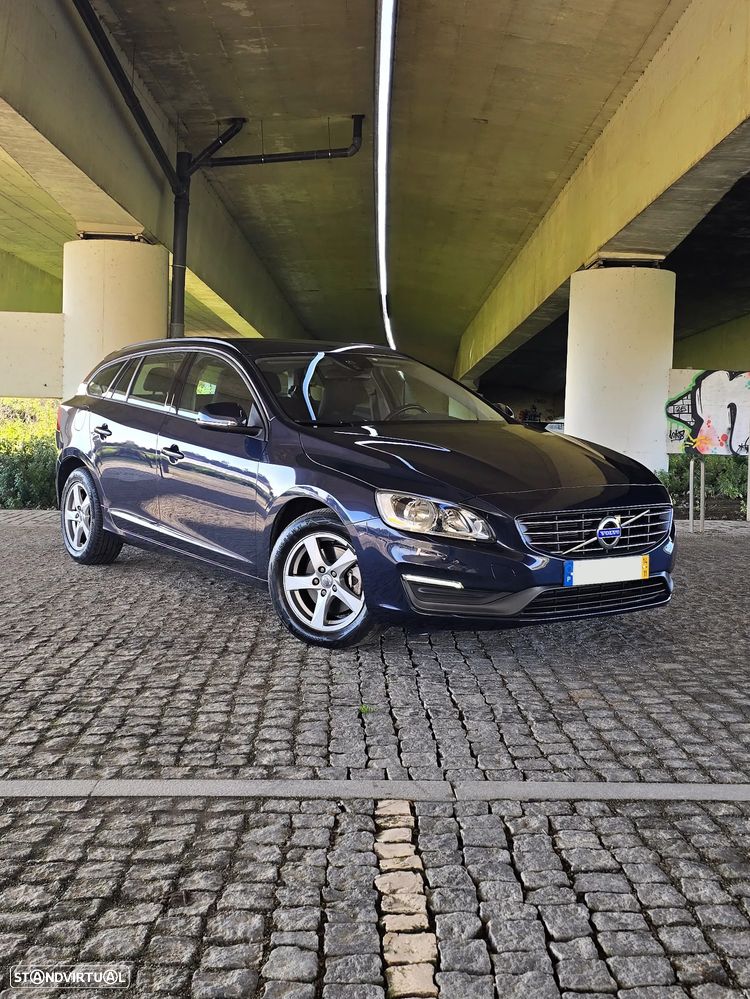 Volvo V60 2.0 D4 Kinetic - 4