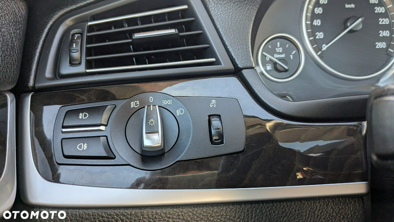 BMW Seria 5 - 30