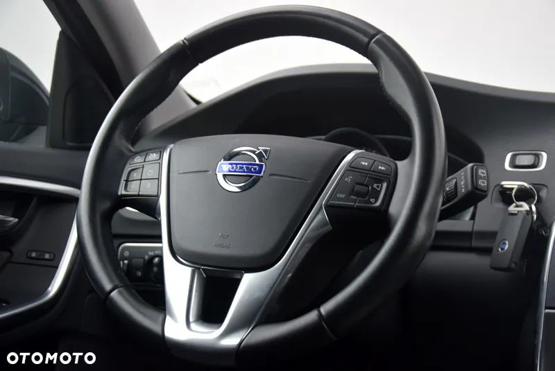 Volvo V60 D3 Drive-E Dynamic Edition (Momentum) - 24