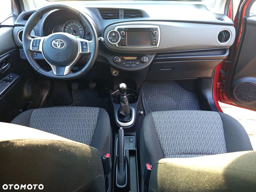 Toyota Yaris 1.33 Premium - 12