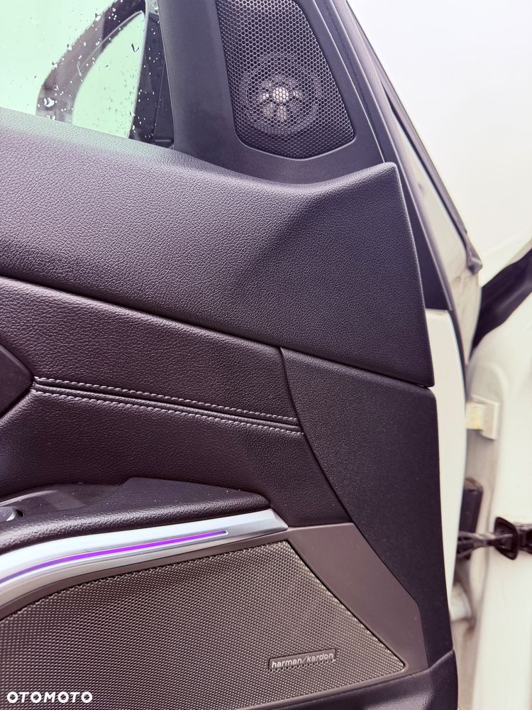 BMW Seria 3 320d xDrive M Sport - 16